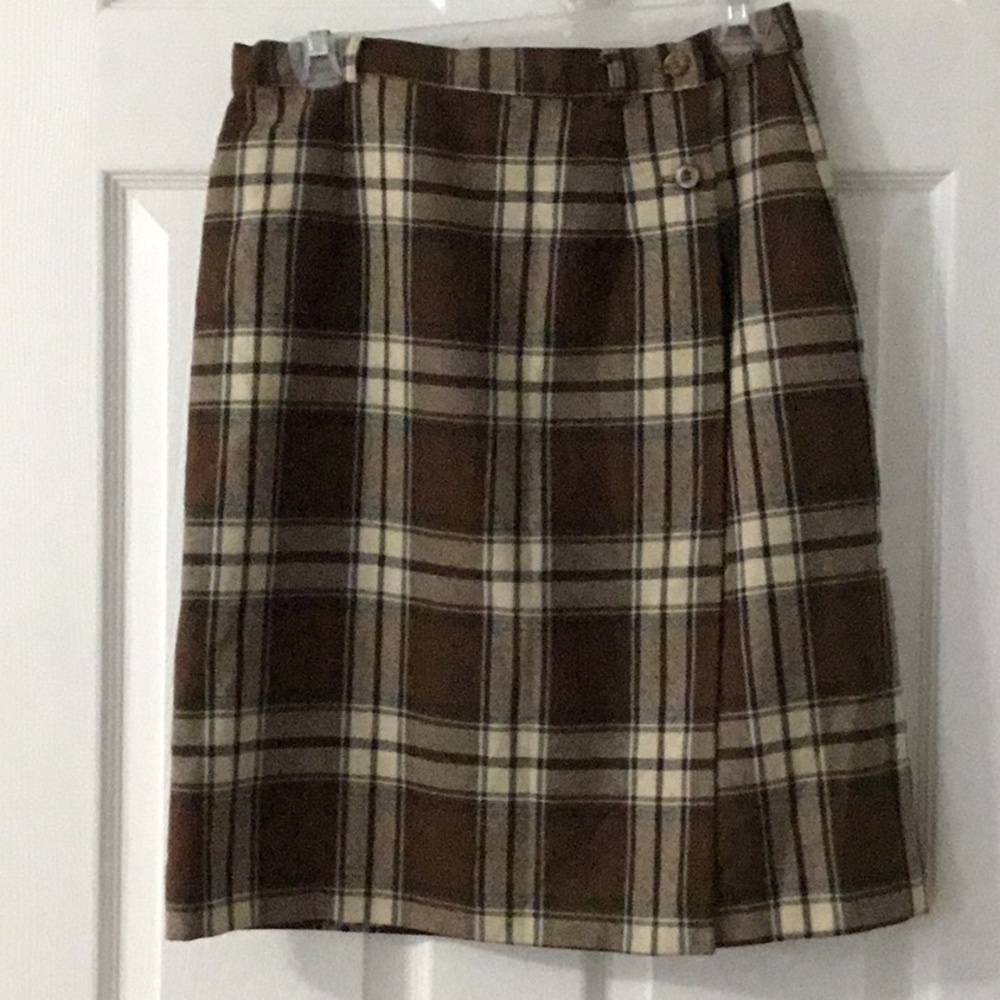 Brown Plaid Button Skirt Size 8. NWOT